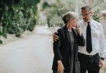 Витрати на поховання та податки: що дозволяє IRS