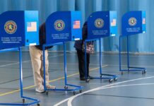 Розширення бази даних DHS видаляє право голосу зі списків, стверджуючи, що позов